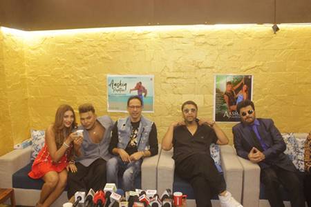 Bollywood’s Dilip Sen, Actress Mahi Sharma And Shivaji Shendge Arrived To Congratulate Mohan Nair’s Play BHASMANCHAL