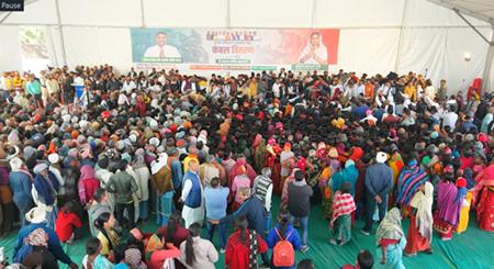 कोरमा प्रेतशिला मैदान में भव्य जनता अभिनंदन समारोह सह कंबल वितरण कार्यक्रम आयोजित, 25 हजार से अधिक लोगों की सहभागिता